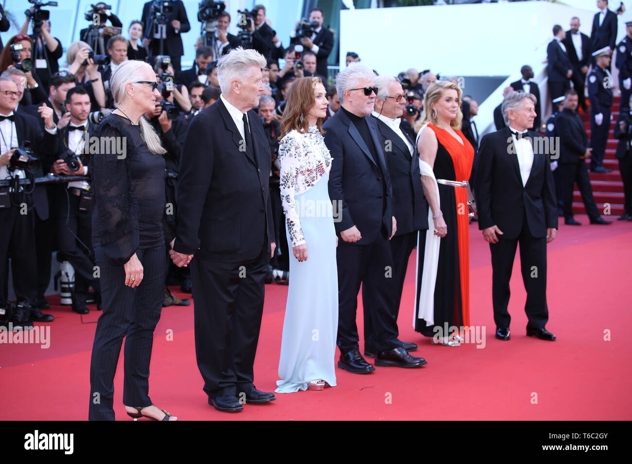 CANNES, Francia - 23 Maggio 2017: Ex Presidenti della Giuria del Festival del Cinema di Cannes il settantesimo anniversario tappeto rosso (Foto: Mickael Chavet) Foto Stock
