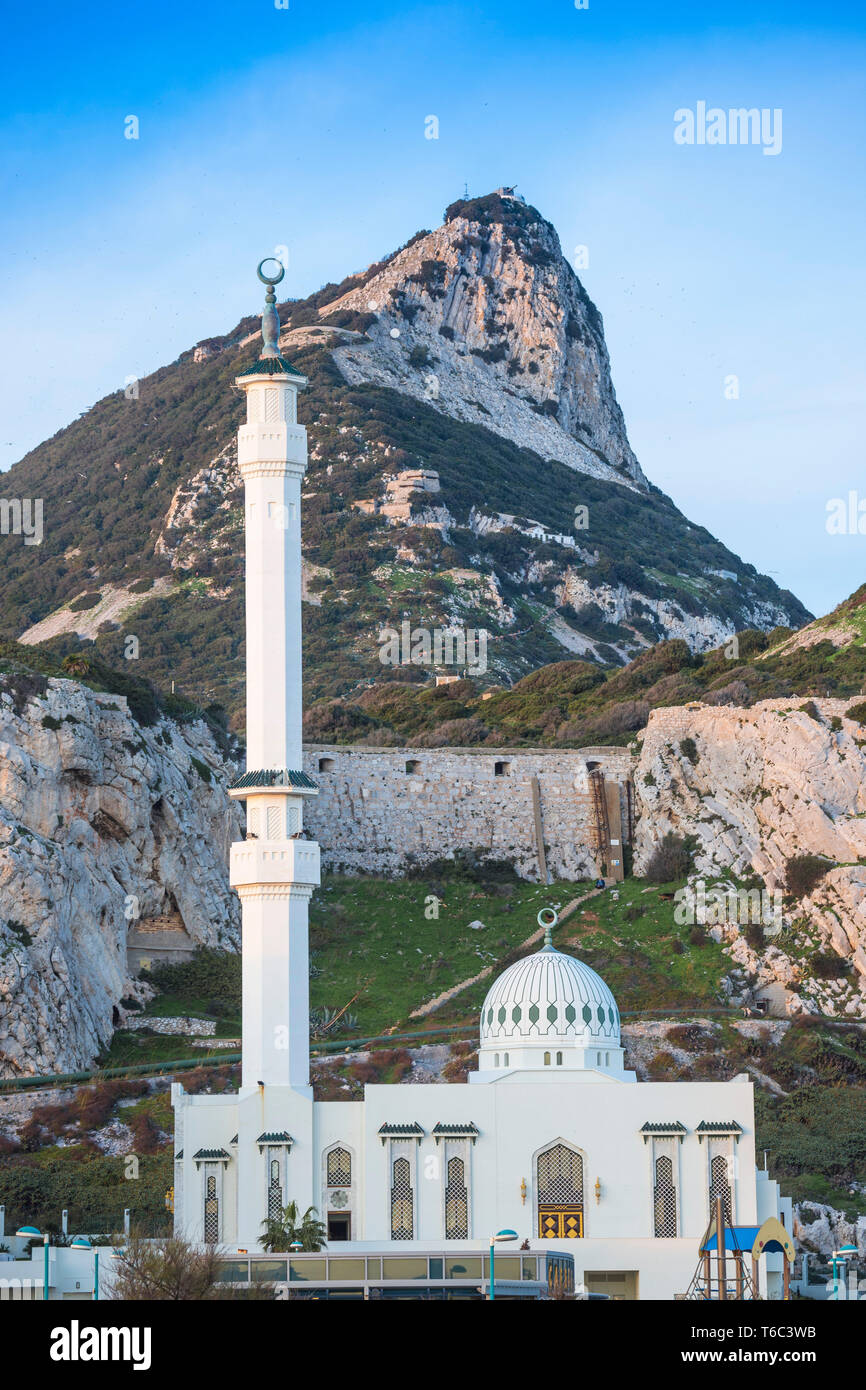 Gibilterra, Europa Point, la Moschea di due custodi di fronte alla Rocca di Gibilterra Foto Stock