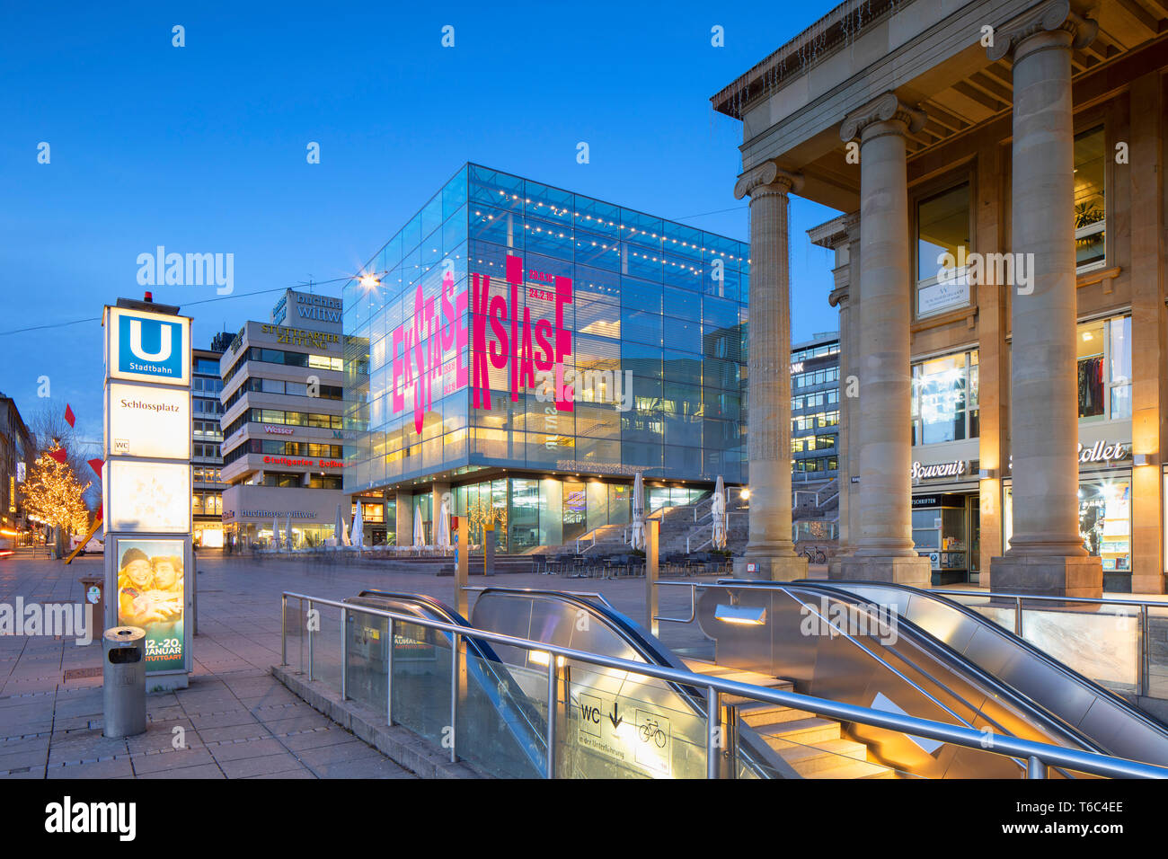 Kunstmuseum di Stoccarda all'alba, Stoccarda, Baden-WÃ¼rttemberg, Germania Foto Stock