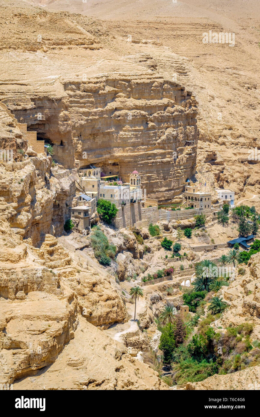 Palestina, West Bank, Gerico. San Giorgio Orthadox monastero (Mar Jaris ) a Wadi Quelt, Prat River Gorge. Foto Stock