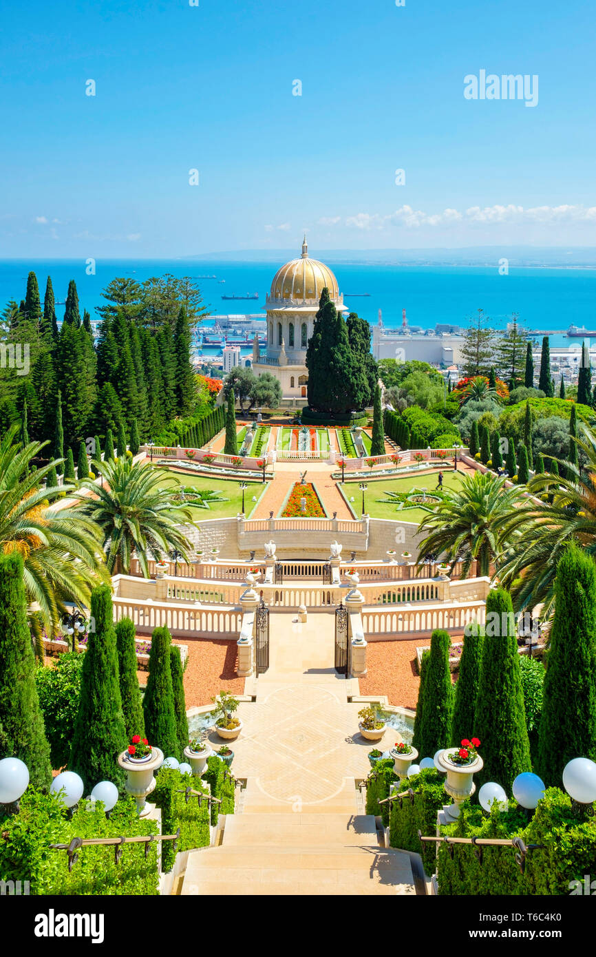 Israele, Distretto di Haifa, Haifa. Il Santuario del Bab al bahaismo giardini. Foto Stock