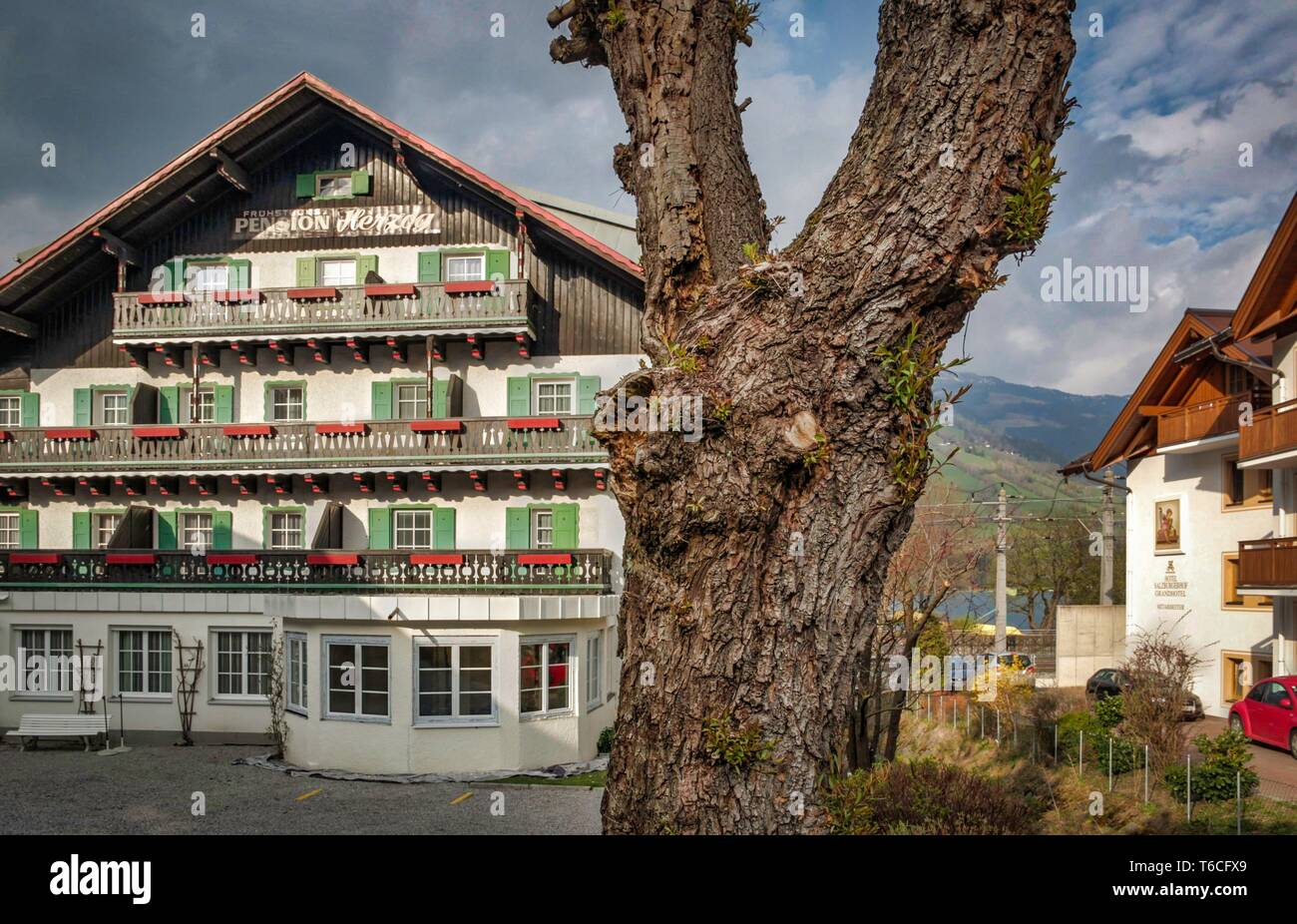 Architettura austriaca in holiday resort Foto Stock