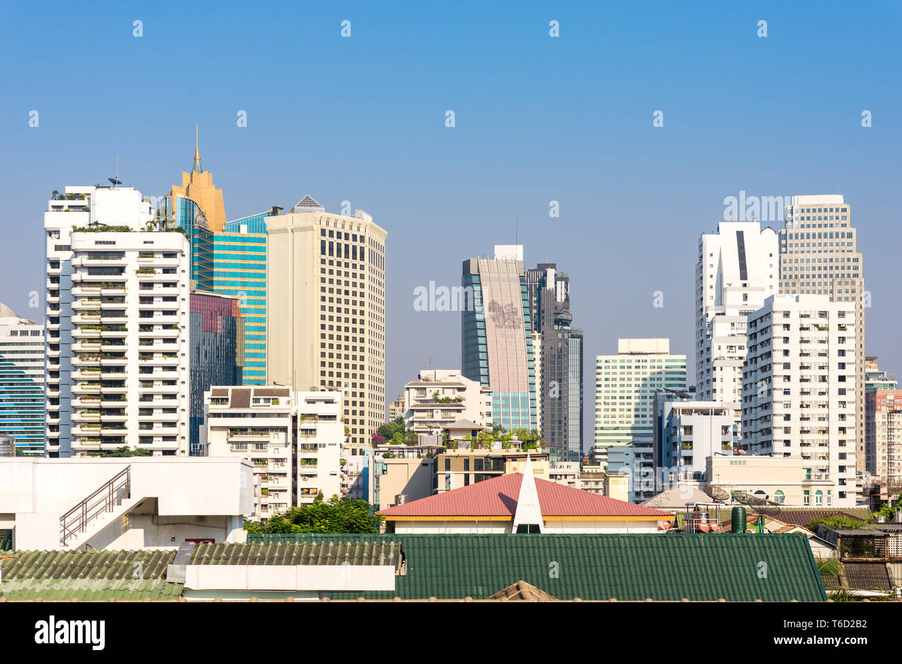 Grattacielo a Sukhumvit road Foto Stock