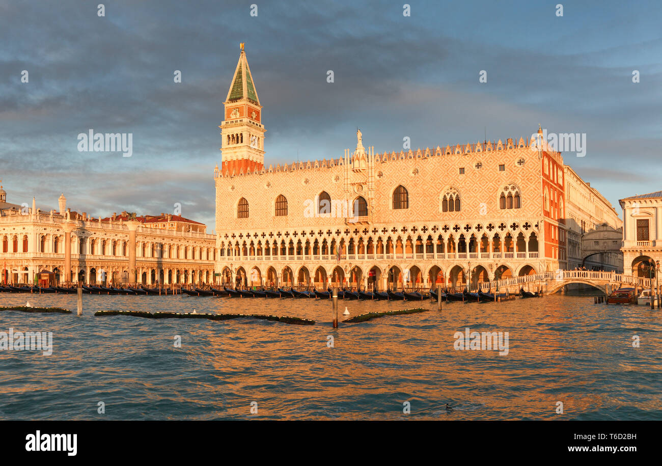 Basilica di San Marco, Piazza San Marco (San Marco) Venezia, Italia Foto Stock