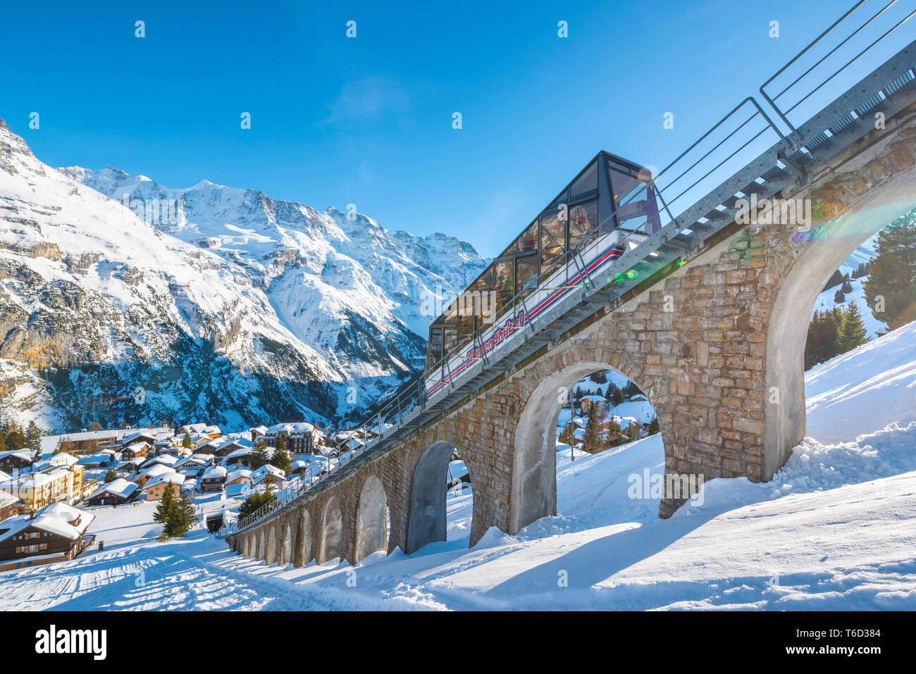 MÃ¼Rren, Berner Oberland, cantone di Berna, Svizzera. Funicolare per Allmendhubel Foto Stock