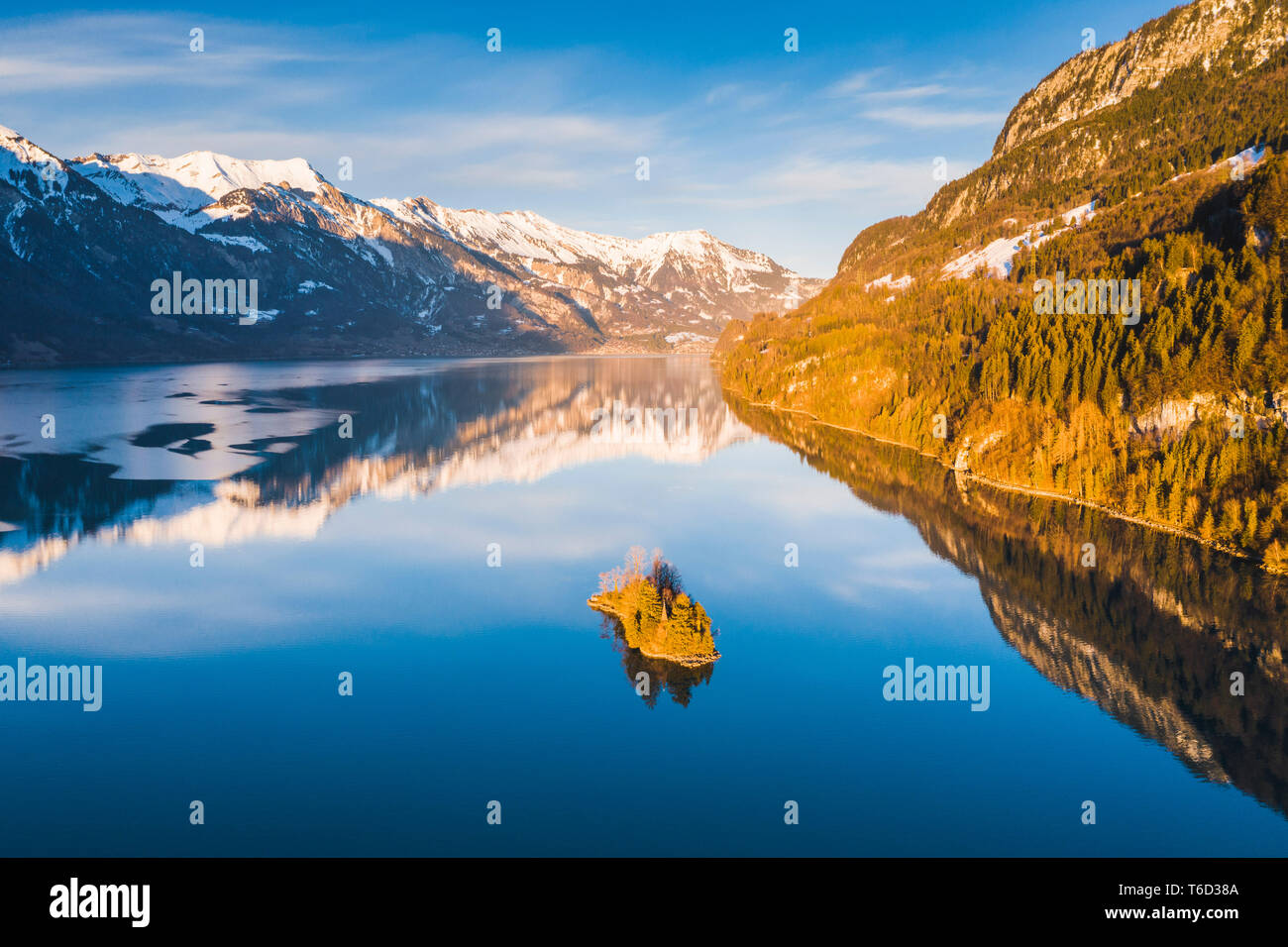 Il lago di Brienz, Interlaken-Oberhasli, Berner Oberland, cantone di Berna, Svizzera Foto Stock
