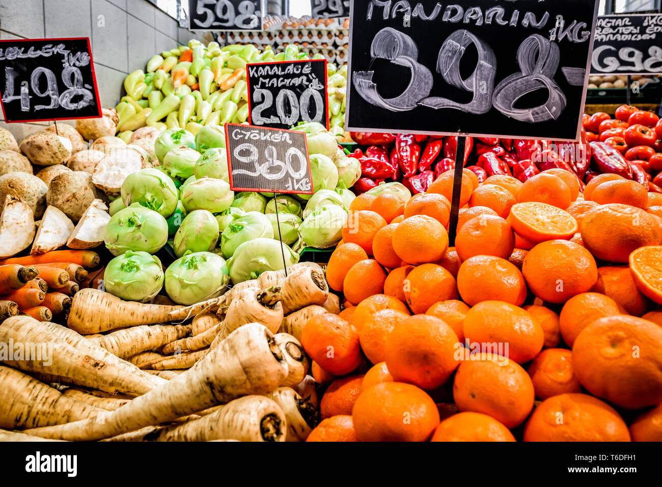 Assortimento di frutta e verdura fresca Foto Stock