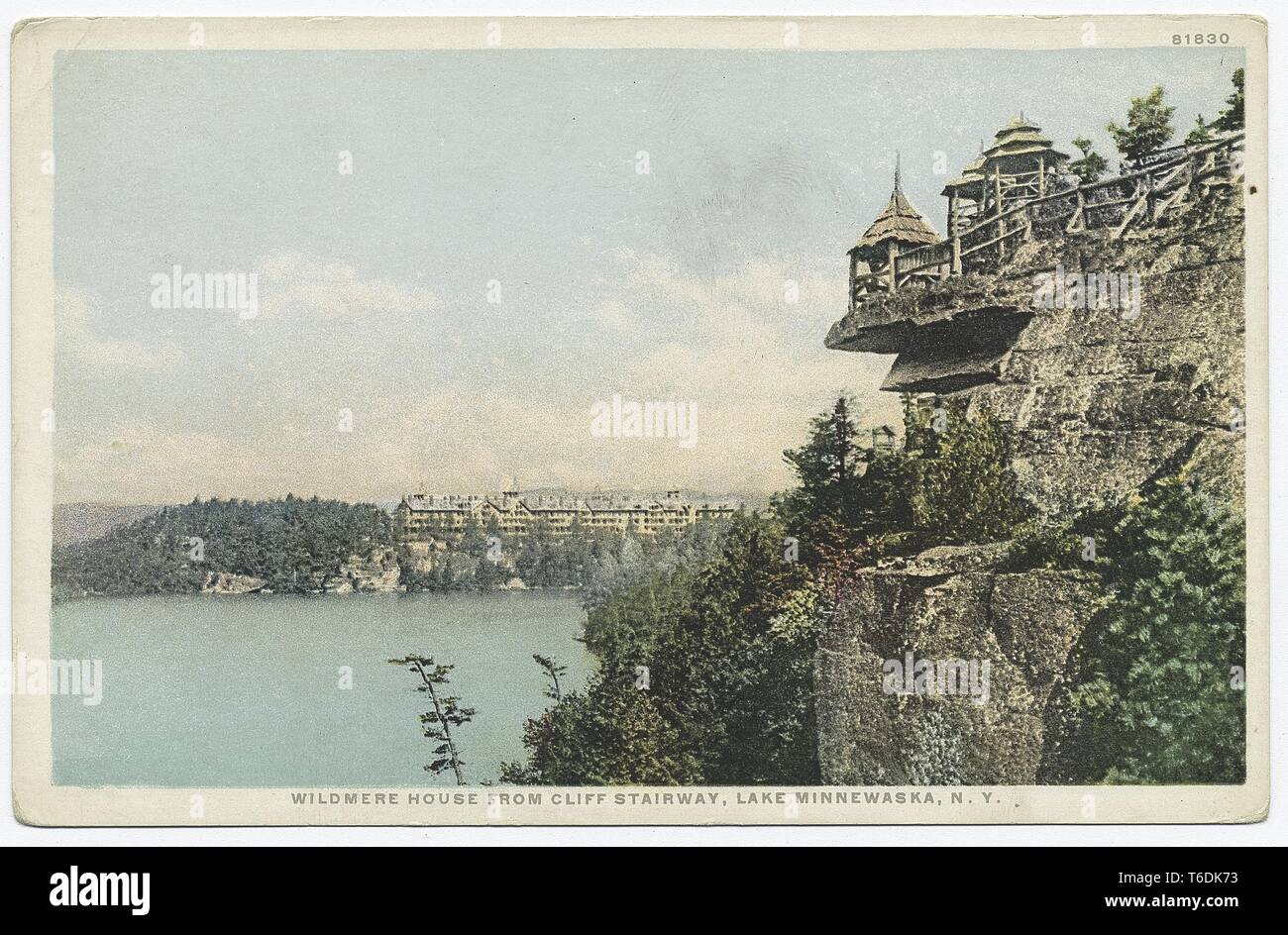 Detroit Publishing Company vintage riproduzione cartolina del lago e Minnewaska Wildmere House, visto dalla scogliera scalinata, New York, 1914. Dalla Biblioteca Pubblica di New York. () Foto Stock