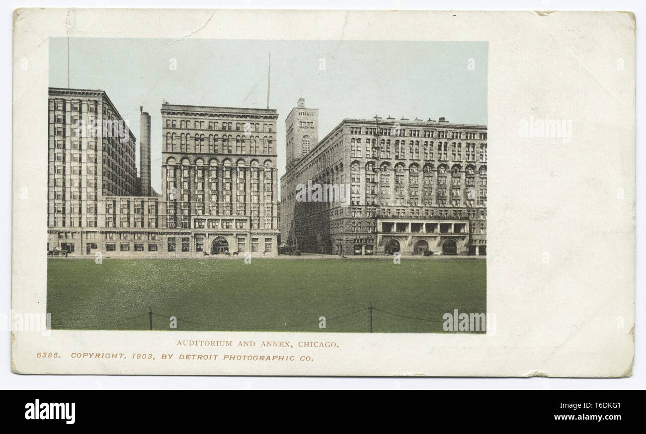 Detroit azienda fotografica cartolina vintage riproduzione dell'Auditorium e gli edifici annessi a Chicago, Illinois, 1903. Dalla Biblioteca Pubblica di New York. () Foto Stock