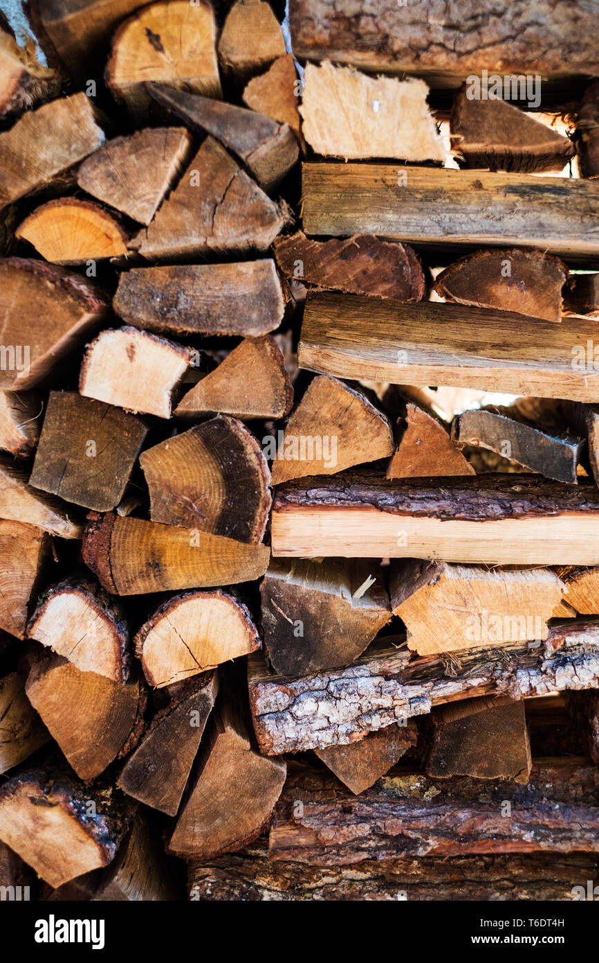 Close up di una catasta di legna da ardere di log. Foto Stock