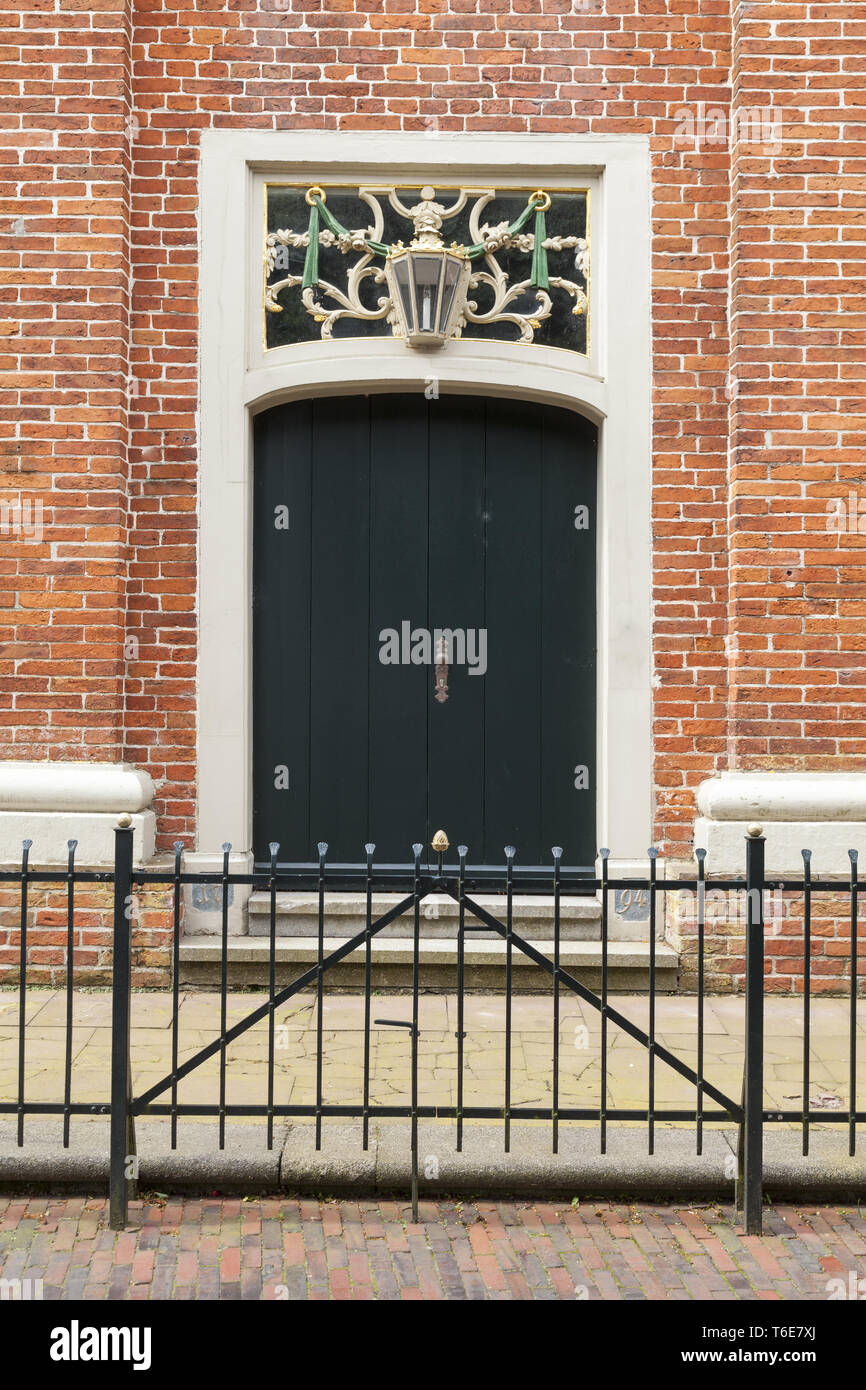 Entrata vecchia porta a Greetsiel Foto Stock