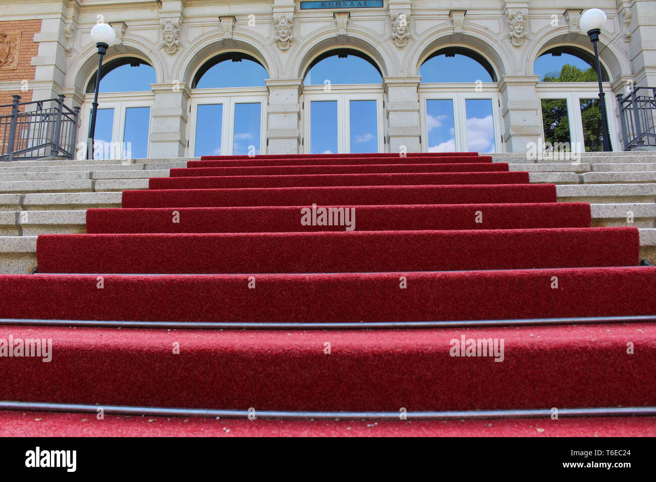 La scala del Kuraals a Bad Elster con tappeto rosso Foto Stock