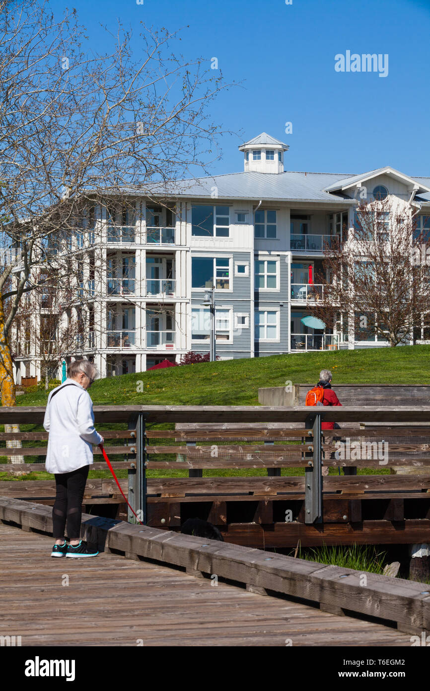 Waterfront edificio condominiale in Steveston British Columbia Foto Stock