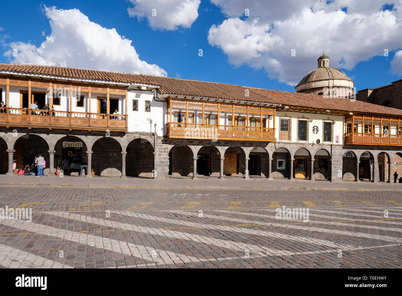 Plaza de Armas o piazza principale del centro storico di Cusco, Perù Foto Stock