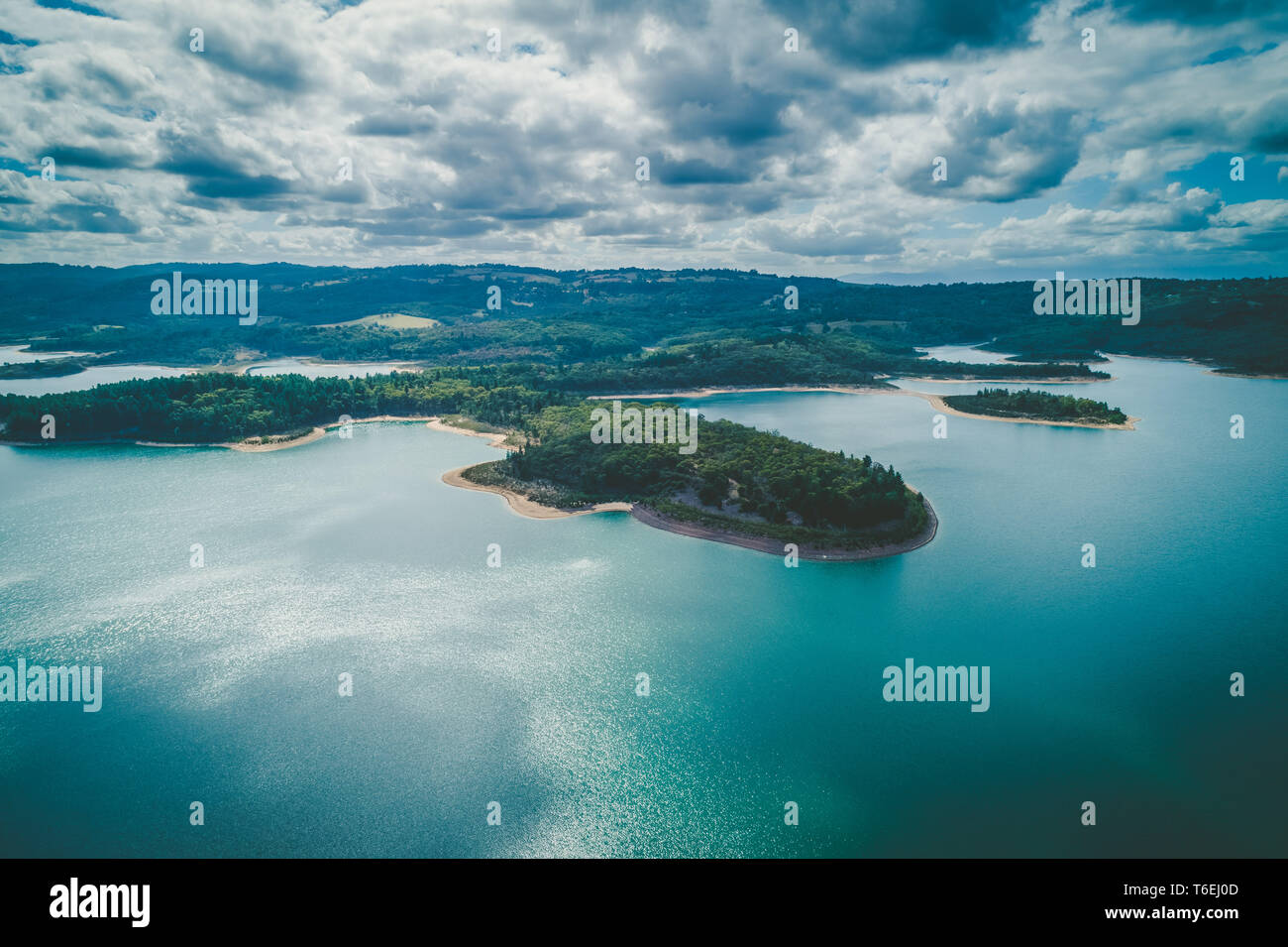 Il pittoresco lago e foresta in Australia - vista aerea Foto Stock