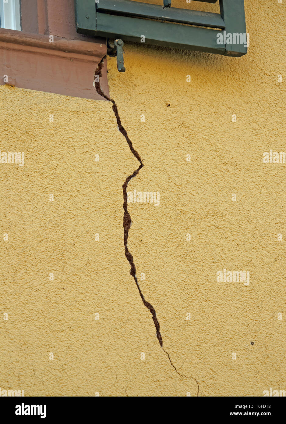 Crack di casa in Staufen im Breisgau Foto Stock