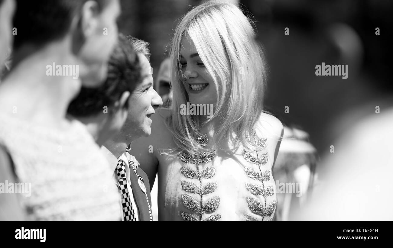 CANNES, Francia - 21 Maggio 2017: Elle Fanning assiste lo screening di 'Come parlare con le ragazze a parti" presso il Festival del film (foto: Mickael Chavet) Foto Stock