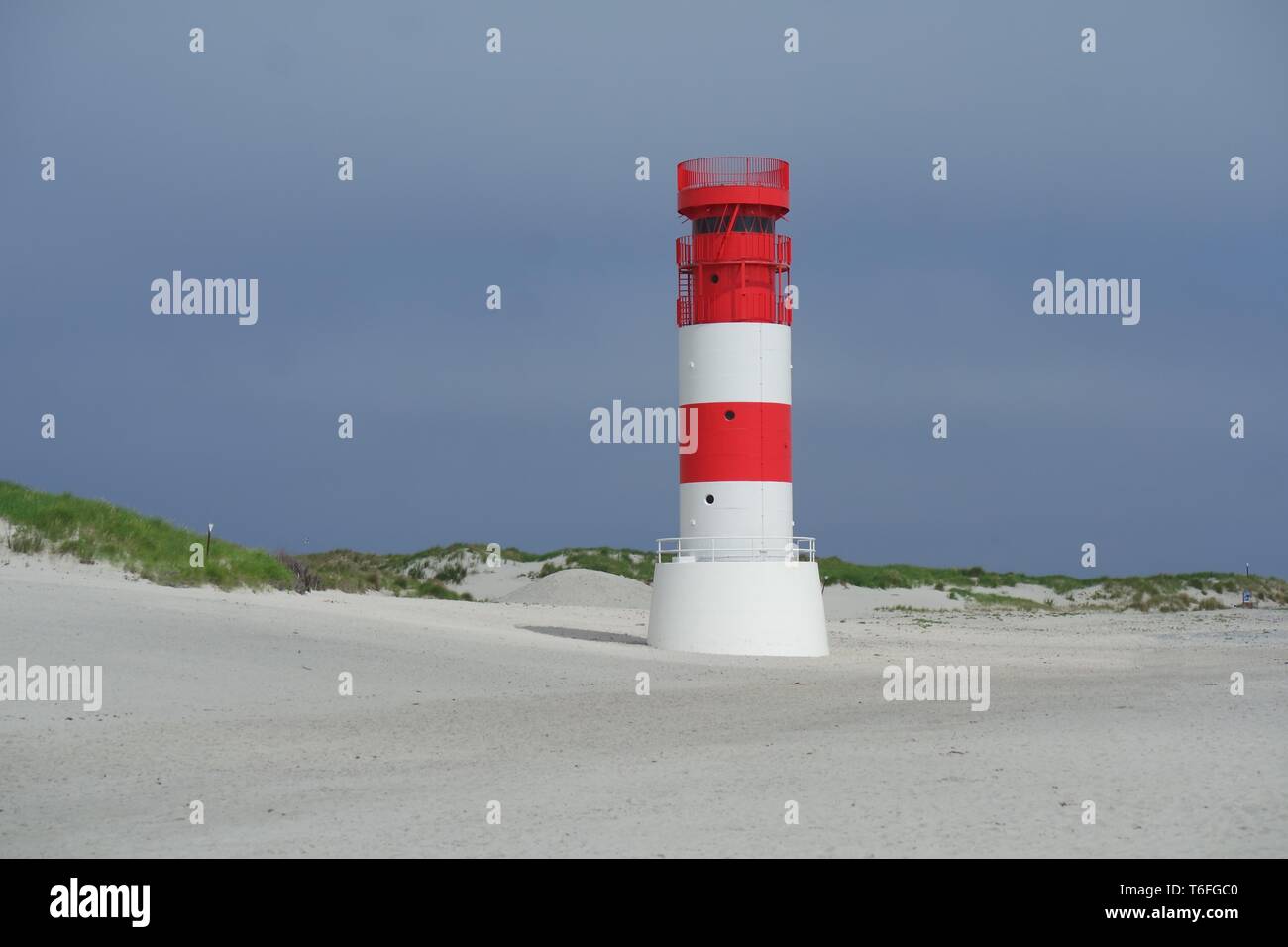 Faro sulla spiaggia, Dune Helgoland Foto Stock