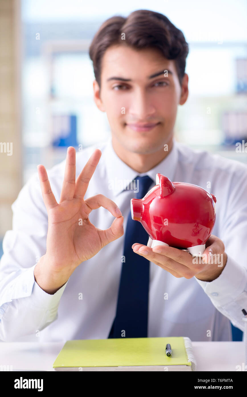 Agente di vendita che lavorano in ufficio viaggi Foto Stock