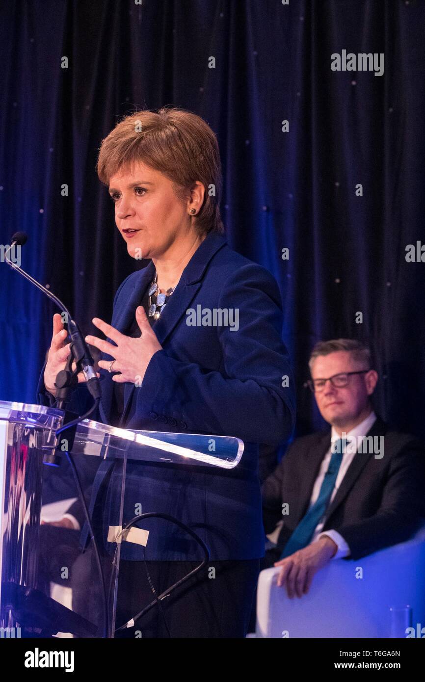 Edinburgh, Regno Unito. 01 Maggio, 2019. Piani per aumentare Scotlands le esportazioni sono svelata dal Primo Ministro Nicola Storione al ventiduesimo National Economic Forum a Edimburgo. Il Primo Ministro ha lanciato ufficialmente ÔA NationÕ Trading un piano di esportazione che mira a far crescere il valore e la gamma di prodotti scozzesi, i servizi e le imprese sui mercati esteri. Nella foto: il primo ministro Nicola credito storione: Ricco di Dyson/Alamy Live News Foto Stock