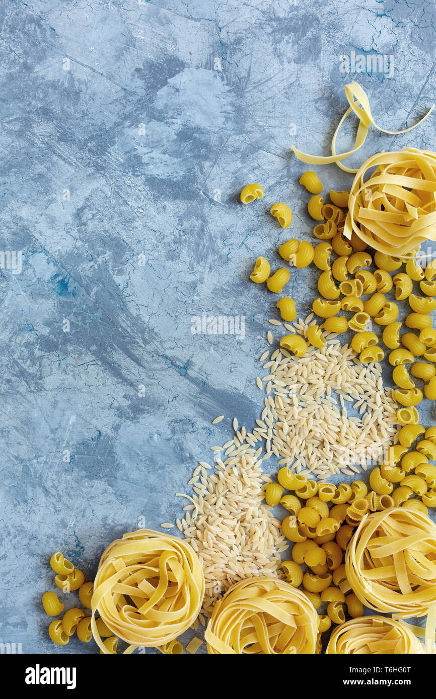 Diversi tipi di pasta di grano duro. Foto Stock