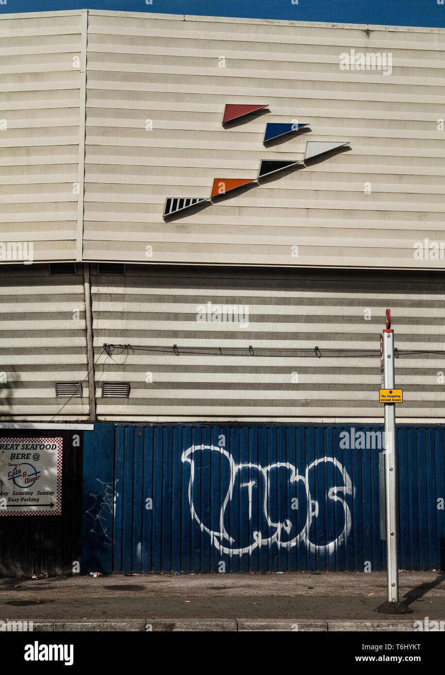 Wimbledon Greyhound Stadium, l'ultima possibilità di vedere la prima è stata demolita Foto Stock