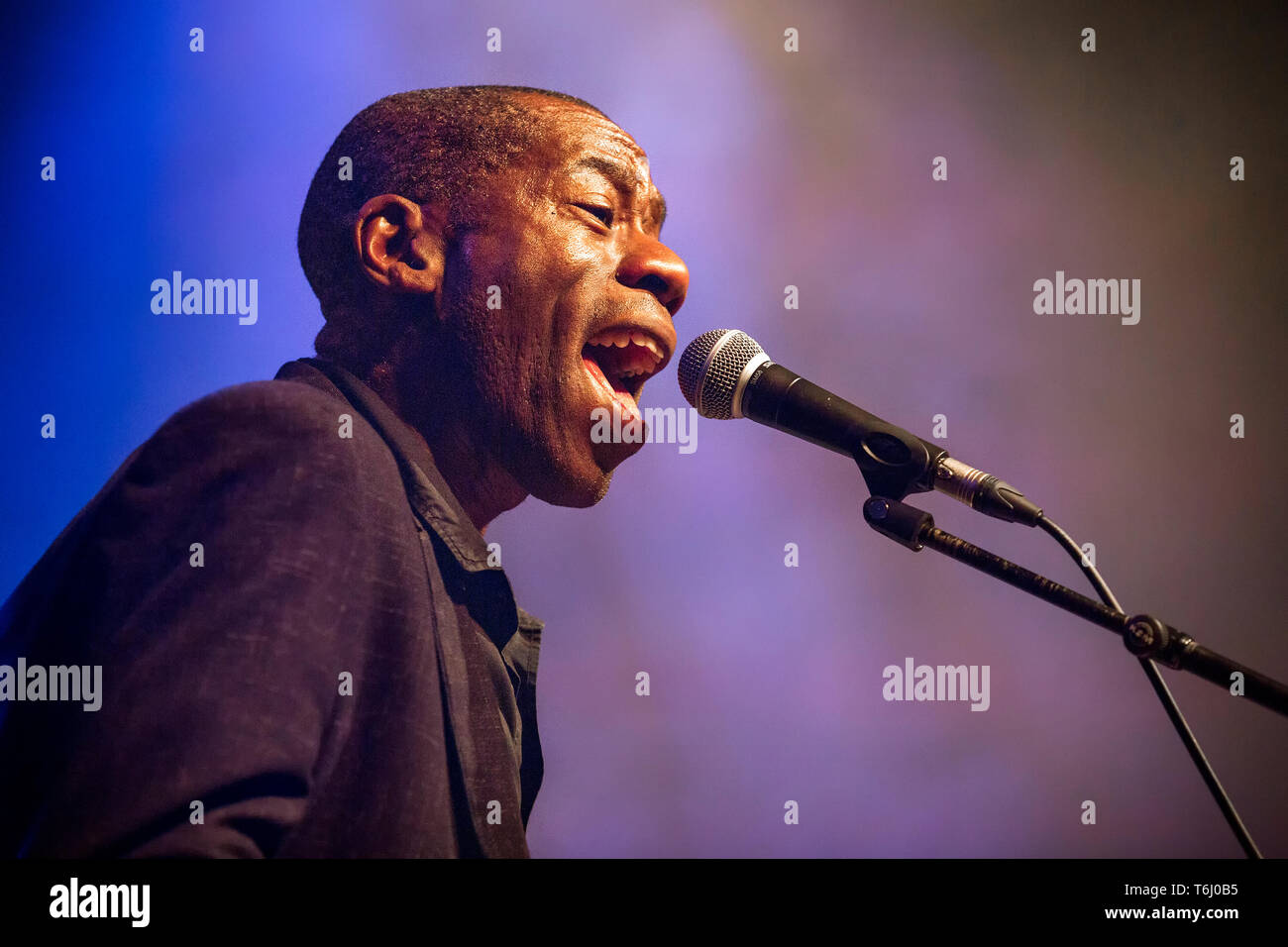 Norvegia, Oslo - Aprile 29, 2019. La band inglese Mike e la meccanica esegue un concerto dal vivo al Rockefeller di Oslo. Qui il cantante e musicista Andrew Roachford è visto dal vivo sul palco. (Photo credit: Gonzales foto - Terje Dokken). Foto Stock