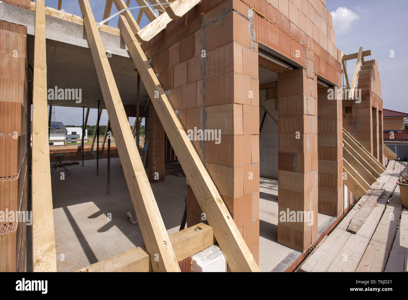 Sito in costruzione di nuova costruzione di case residenziali Foto Stock