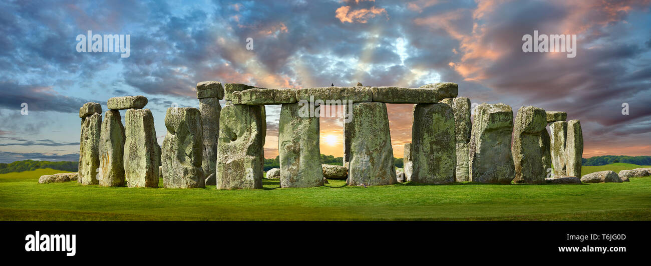 Stonehenge Neolitico antico standing stone circle monumento, Wiltshire, Inghilterra Foto Stock