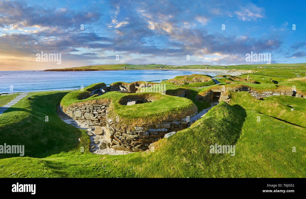 Il villaggio neolitico le rovine di Skara Brae, circa 2.500, un sito Patrimonio Mondiale dell'UNESCO. Isole Orcadi, Scozia Foto Stock