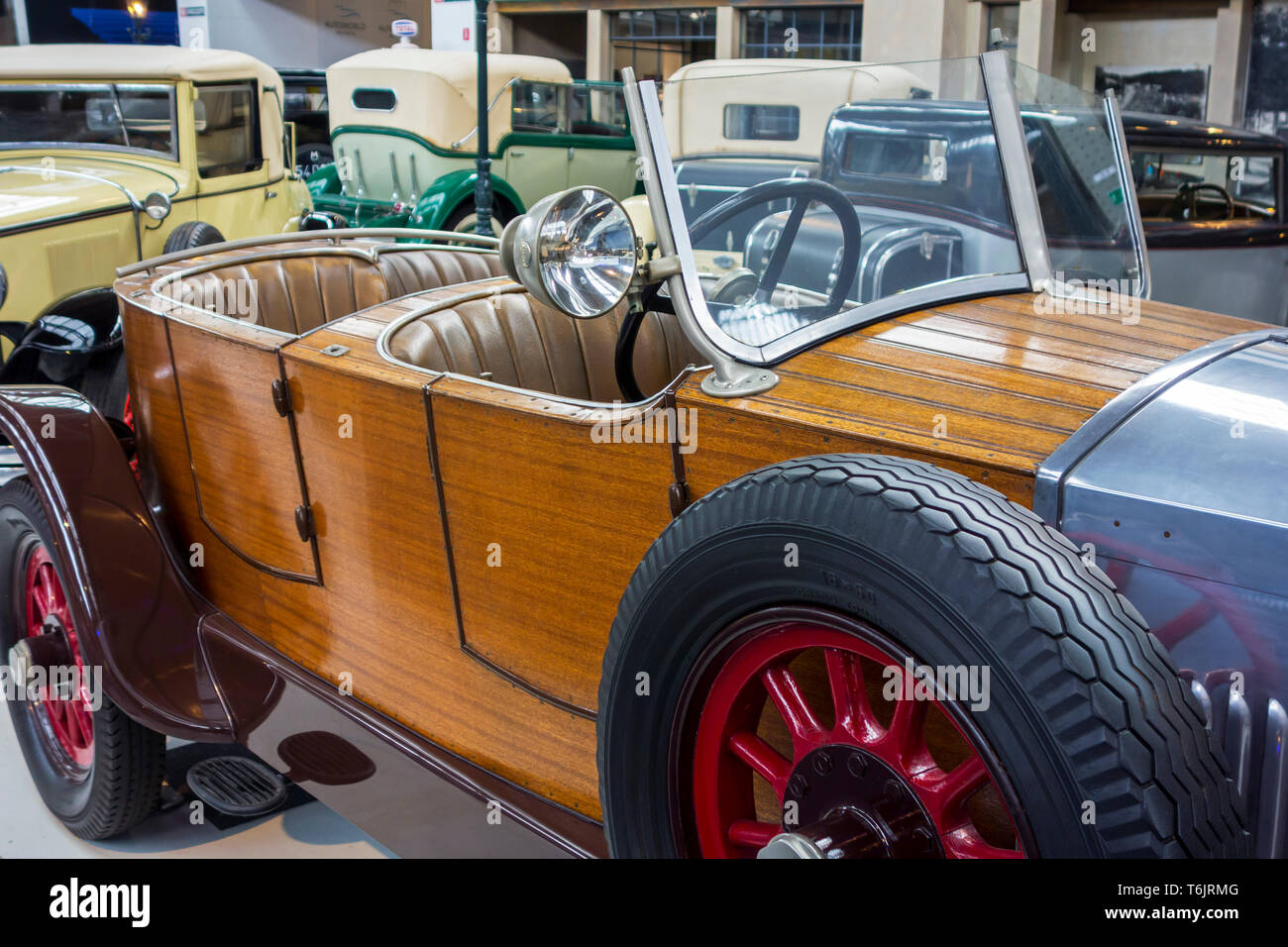 1923-1926 Ravel tipo B.12.26, Francese classico in legno automobile / oldtimer / veicolo di antiquariato a Autoworld, vintage car museum a Bruxelles, in Belgio Foto Stock