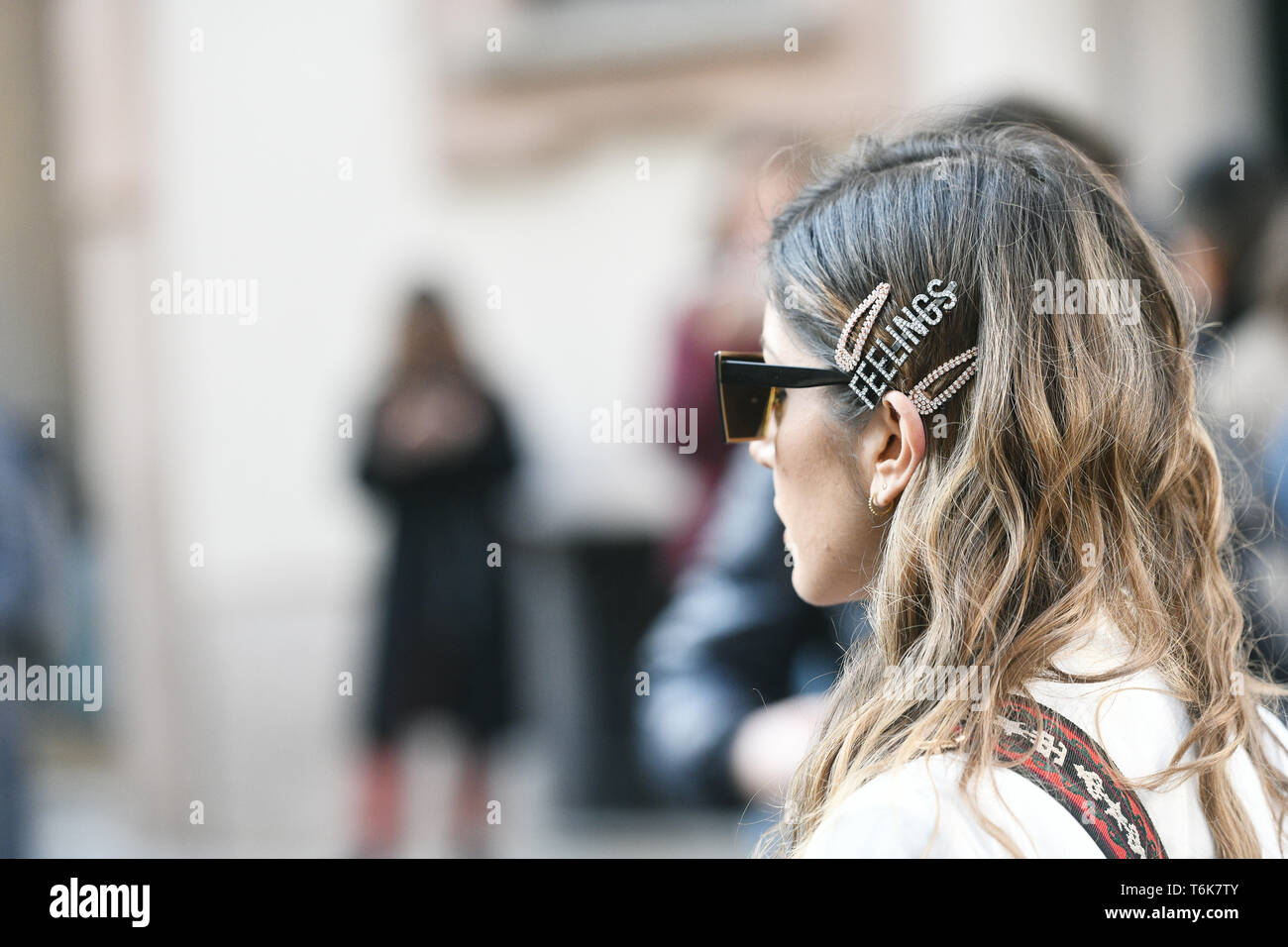Milano, Italia - 21 Febbraio 2019: Street style - Guardare prima di una sfilata di moda durante la Settimana della Moda Milanese - MFWFW19 Foto Stock