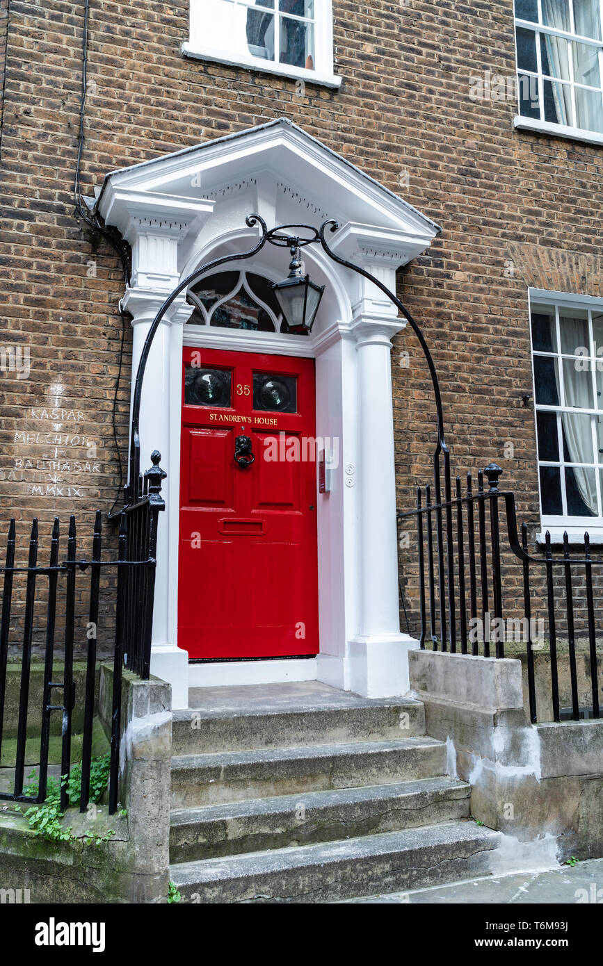 LONDON, Regno Unito - 1 Aprile 2019: Saint Andrew's House su Saint Andrew's Hill, City of London Foto Stock