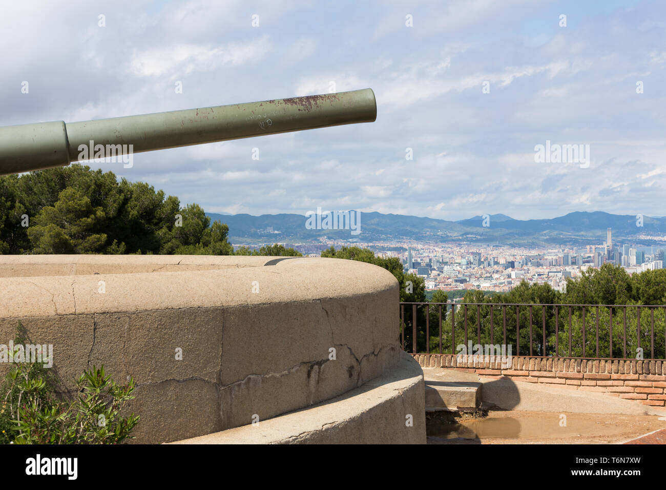 Castello di Montjuic con vecchio canonico di Barcellona Foto Stock