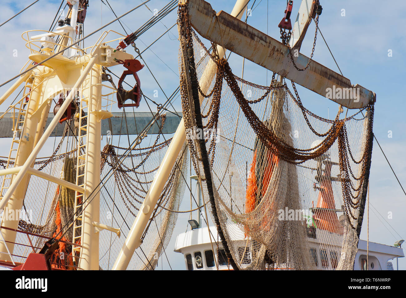 Reti da pesca olandese taglierina appendere fuori ad asciugare Foto Stock