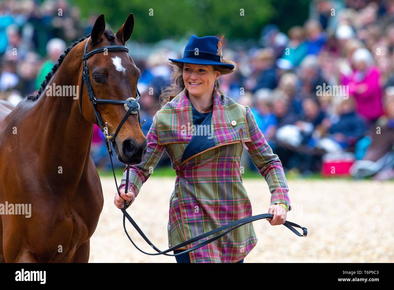 Badminton, Gloucestershire, UK. 02Maggio, 2019. Katie Preston. GBR. Sportsfield Otello. Di trotto. Mitsubishi Motors Badminton Horse Trials. Rolex Grand Slam evento. Horse Trials. Eventing. Badminton. Gloucestershire. Regno Unito. GBR. {01}/{05}/{2019}. Credito: Sport In immagini/Alamy Live News Foto Stock