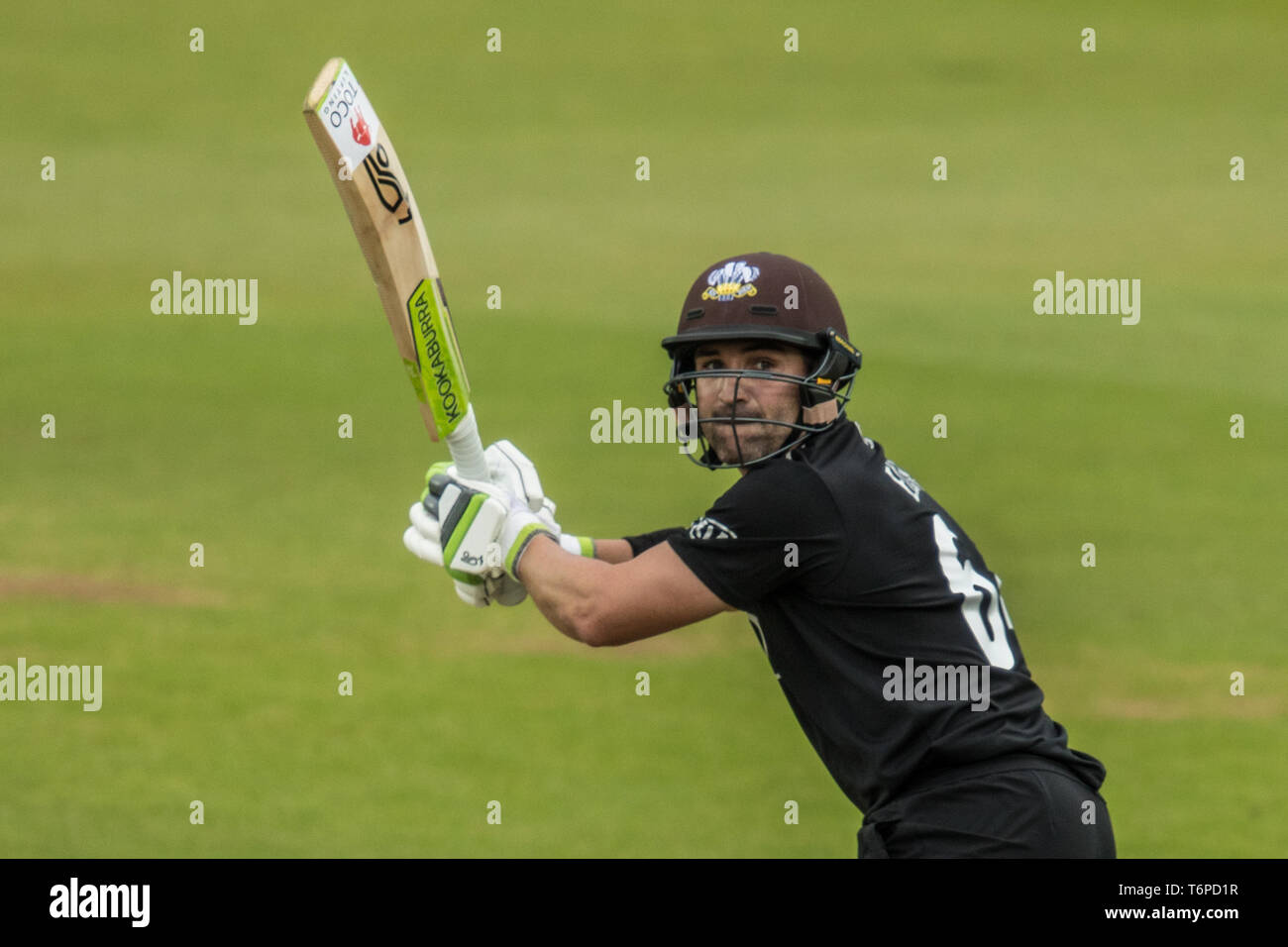 Londra, Regno Unito. Il 2 maggio, 2019. Dean Elgar batting come Surrey prendere sul Kent nel Royal London One-Day Cup match alla Kia ovale. Credito: David Rowe/Alamy Live News Foto Stock