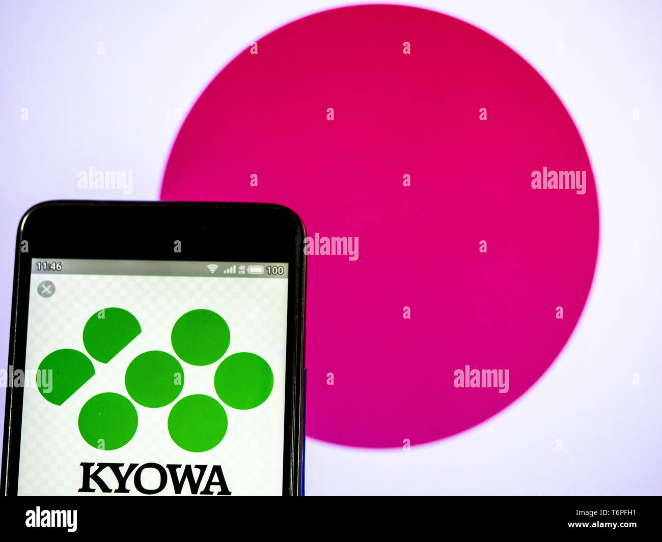 Kiev, Ucraina. Il 2 maggio, 2019. In questa foto illustrazione a Kyowa Hakko Kirin Co., Ltd. logo che si vede visualizzato su uno smartphone. Credito: Igor Golovniov SOPA/images/ZUMA filo/Alamy Live News Foto Stock