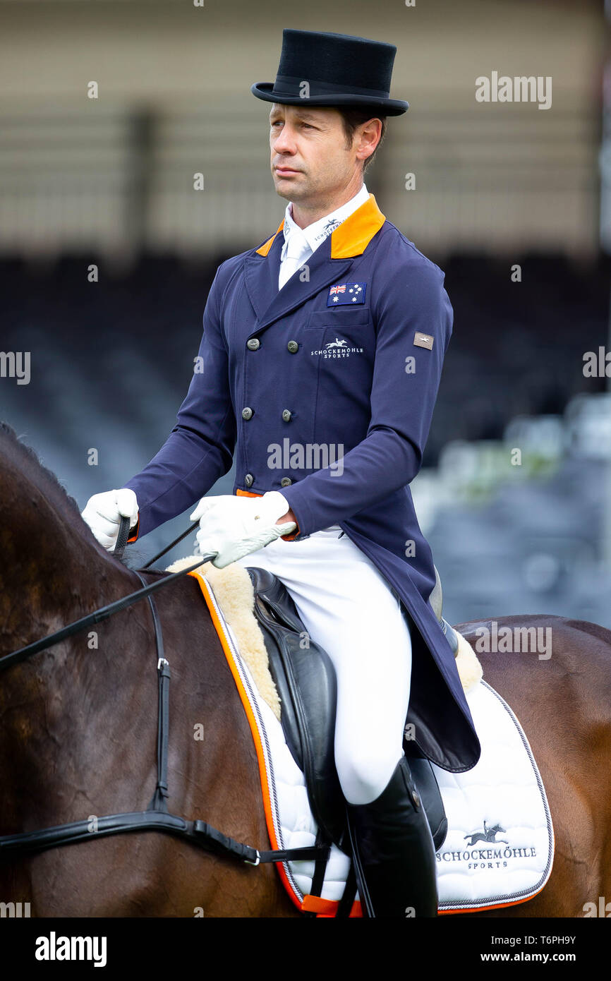 Badminton, UK. Il 2 maggio 2019. Christopher Burton. AUS. Graf Liberty. Punteggio ottenuto 27.7. Dressage. Mitsubishi Motors Badminton Horse Trials. Rolex Grand Slam evento. Horse Trials. Eventing. Badminton. Gloucestershire. Regno Unito. GBR. 02/05/2019. Credito: Sport In immagini/Alamy Live News Foto Stock