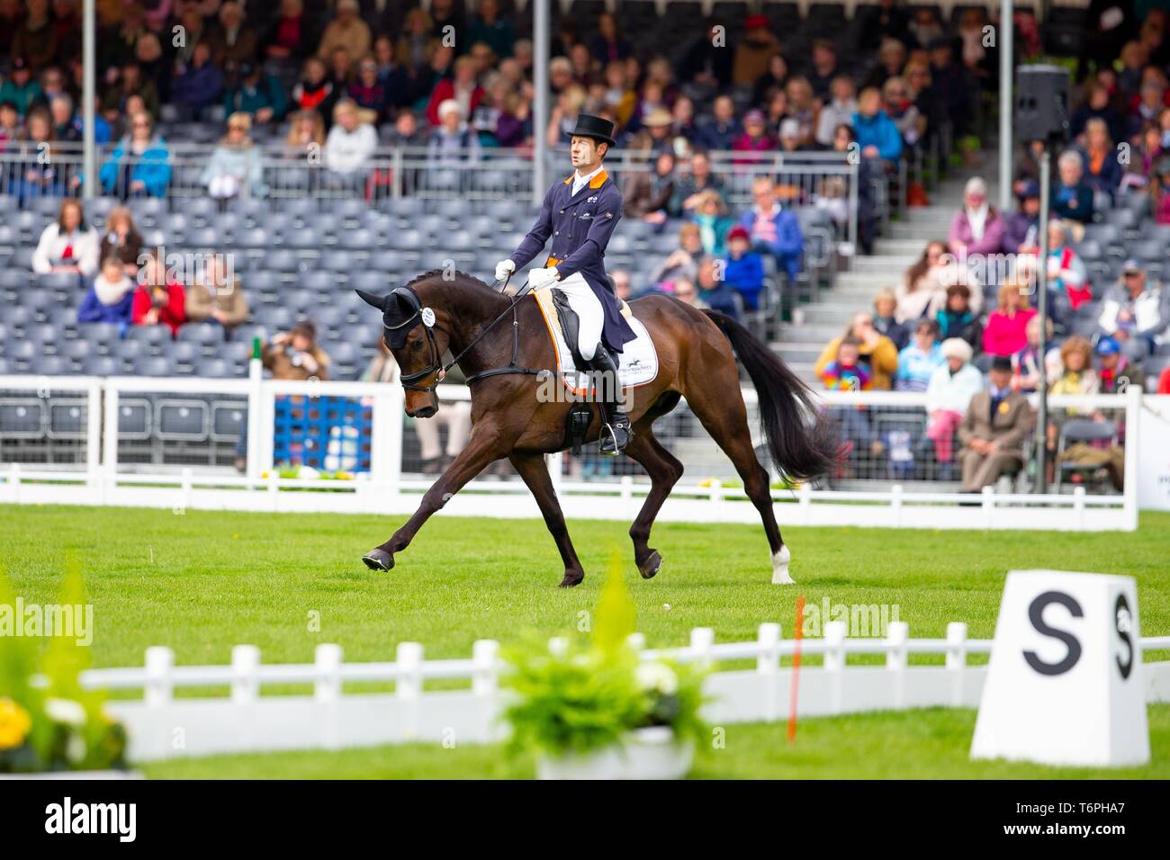 Badminton, UK. Il 2 maggio 2019. Christopher Burton. AUS. Graf Liberty. Punteggio ottenuto 27.7. Dressage. Mitsubishi Motors Badminton Horse Trials. Rolex Grand Slam evento. Horse Trials. Eventing. Badminton. Gloucestershire. Regno Unito. GBR. 02/05/2019. Credito: Sport In immagini/Alamy Live News Foto Stock