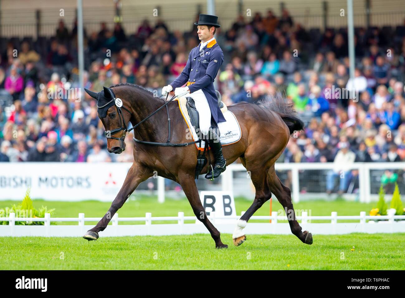 Badminton, UK. Il 2 maggio 2019. Christopher Burton. AUS. Graf Liberty. Punteggio ottenuto 27.7. Dressage. Mitsubishi Motors Badminton Horse Trials. Rolex Grand Slam evento. Horse Trials. Eventing. Badminton. Gloucestershire. Regno Unito. GBR. 02/05/2019. Credito: Sport In immagini/Alamy Live News Foto Stock