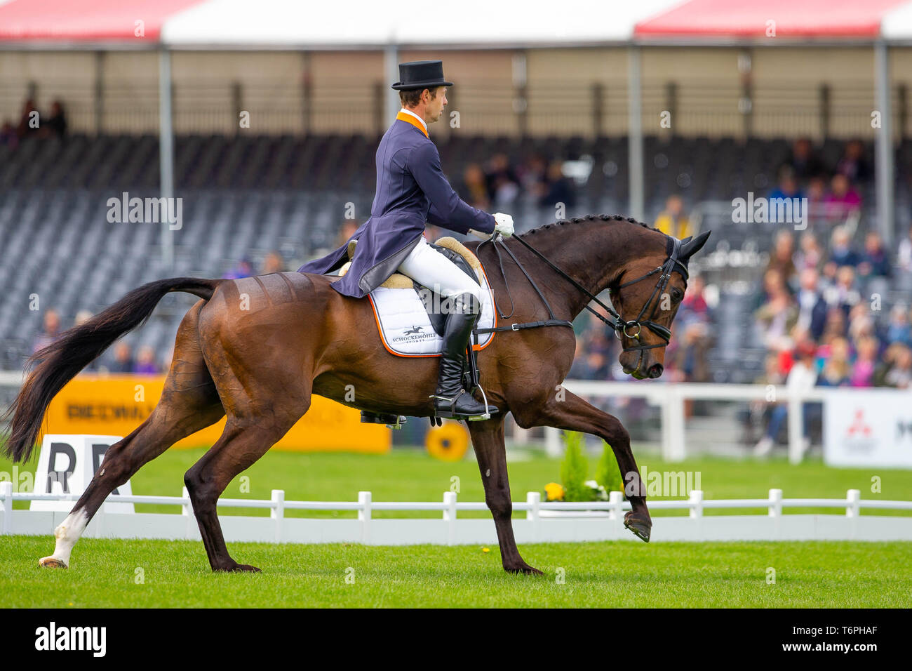 Badminton, UK. Il 2 maggio 2019. Christopher Burton. AUS. Graf Liberty. Punteggio ottenuto 27.7. Dressage. Mitsubishi Motors Badminton Horse Trials. Rolex Grand Slam evento. Horse Trials. Eventing. Badminton. Gloucestershire. Regno Unito. GBR. 02/05/2019. Credito: Sport In immagini/Alamy Live News Foto Stock