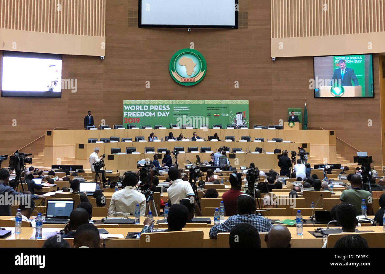 Segretario di Stato per gli affari esteri Jeremy Hunt fa un discorso presso la sede dell Unione Africana giovedì in Etiopia ad Addis Abeba, prima della Giornata mondiale della libertà di stampa venerdì. Foto Stock