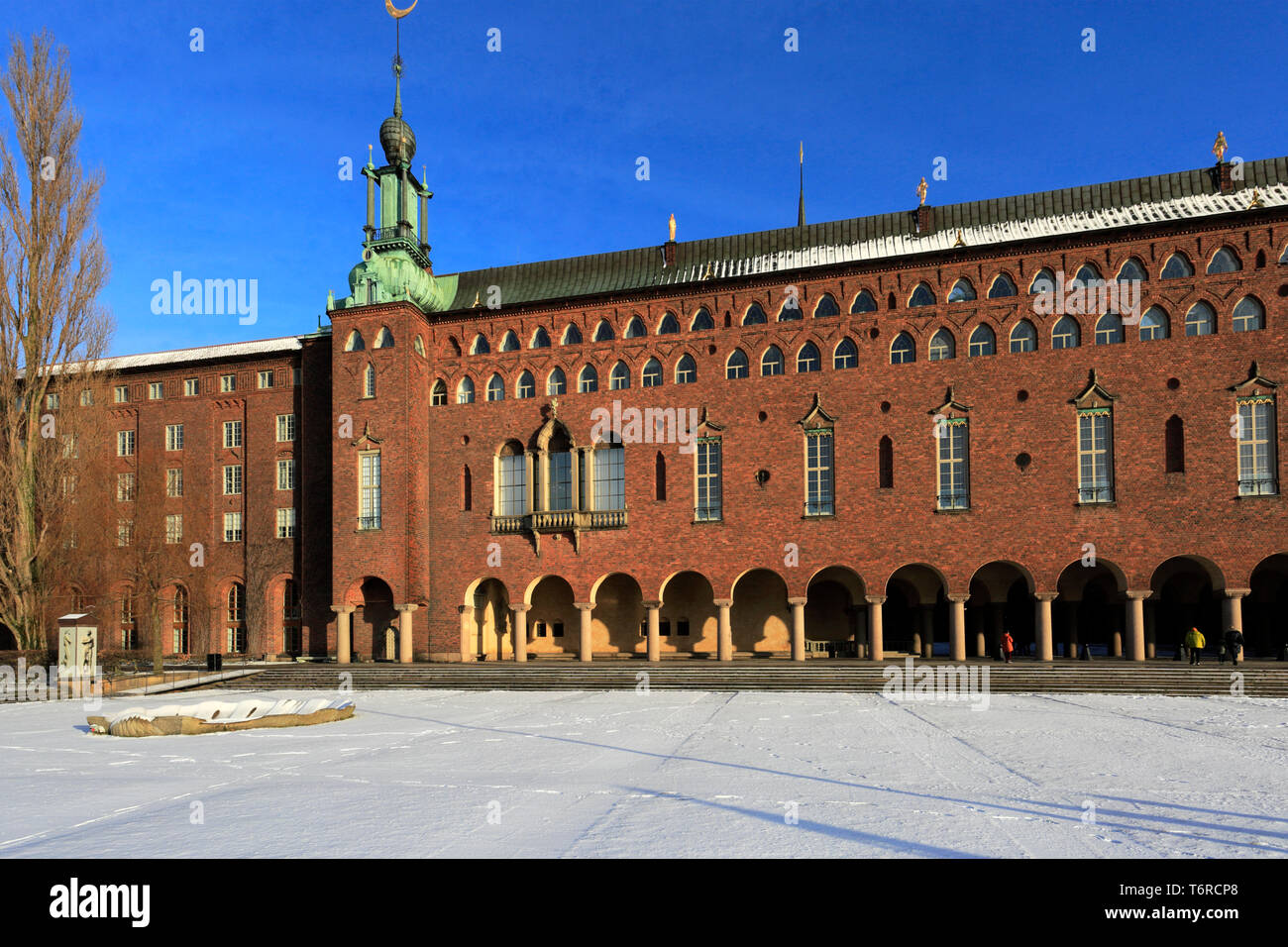 Vista invernale del Municipio sul lago Malaren, nella città di Stoccolma, Svezia, Europe City Hall è il luogo di ritrovo per il Premio Nobel Cerimonia di premiazione ogni anno sul Foto Stock