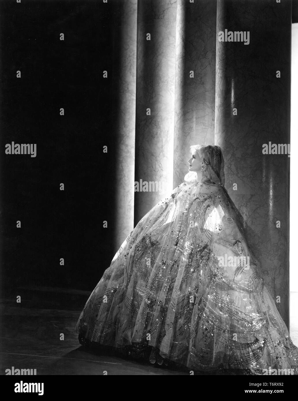 Norma Shearer MARIA ANTONIETTA 1938 direttore W.S. Van Dyke ritratto da Laszlo WILLINGER Metro Goldwyn Mayer Foto Stock