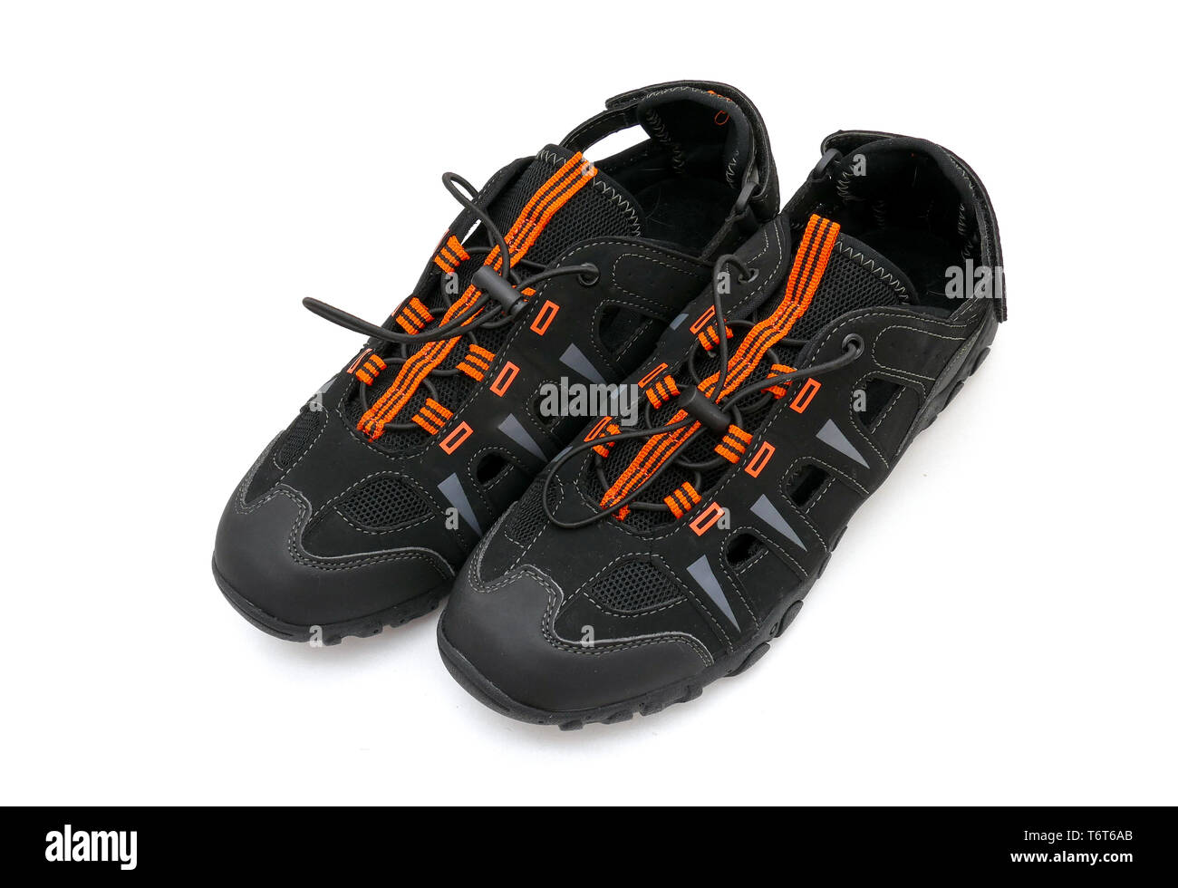 Nuovo senza marca di scarpe sportive isolati su sfondo bianco Foto stock -  Alamy