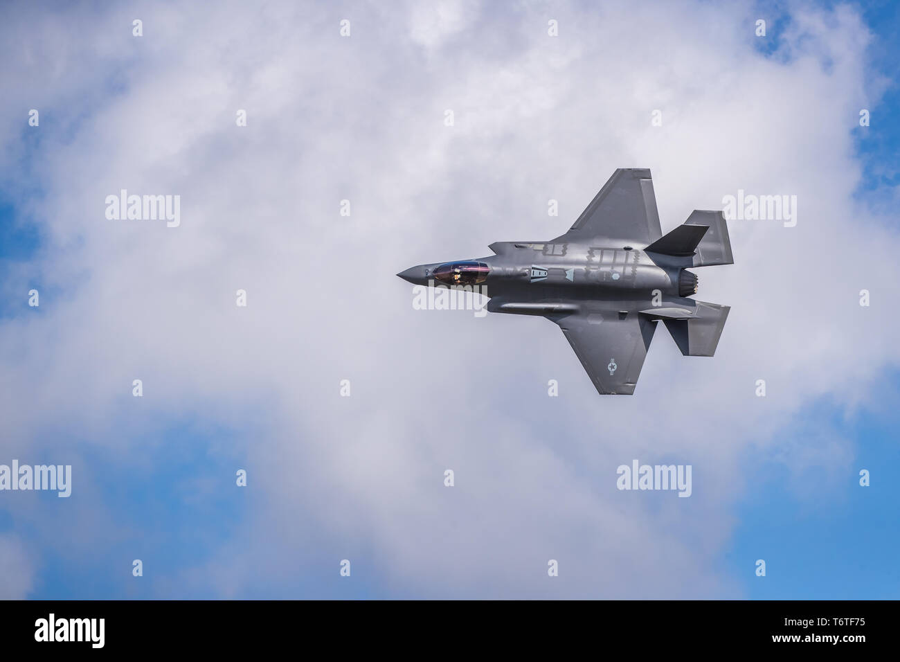 Il USAF F35 conducendo il basso livello della formazione in Galles Foto Stock