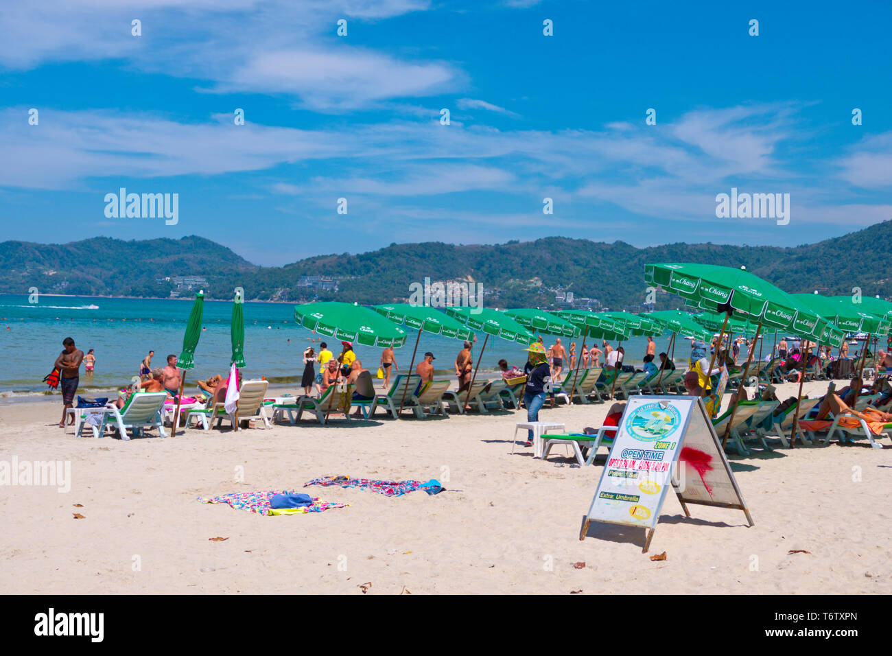 Hat, Patong beach, Patong, isola di Phuket, Tailandia Foto Stock