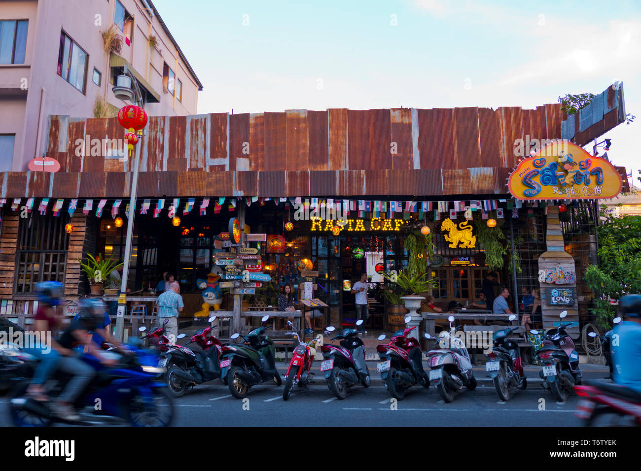 Rasta cafe, bar, centro storico, città di Phuket, Tailandia Foto Stock