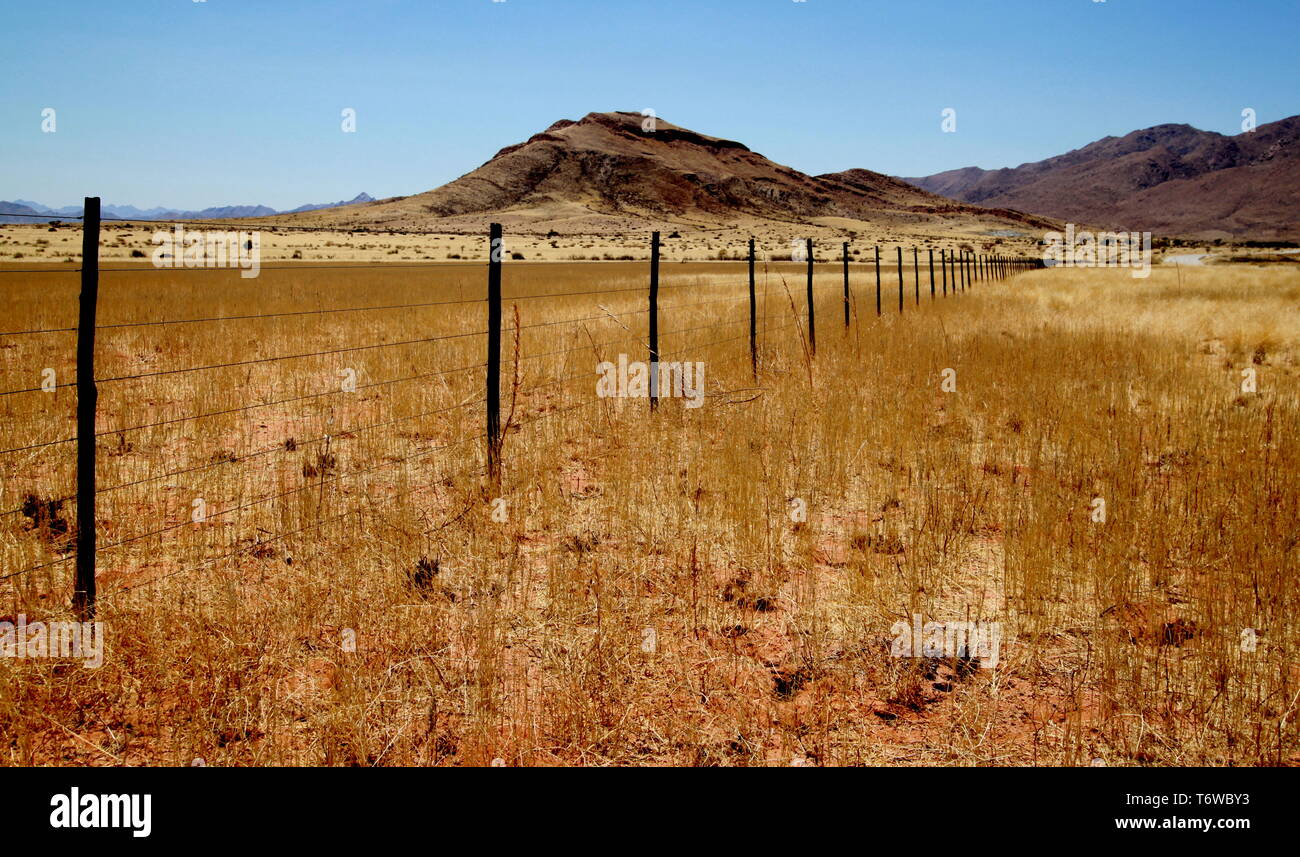 Un recinto nel deserto dell'Africa Foto Stock